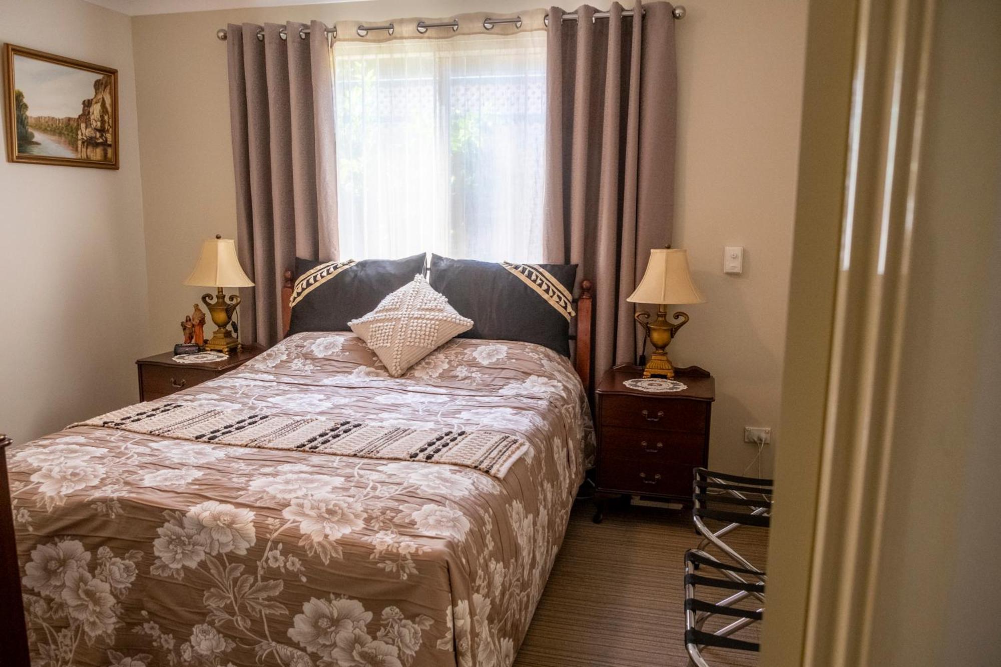 Ascot On Swan Bed & Breakfast Пърт Екстериор снимка